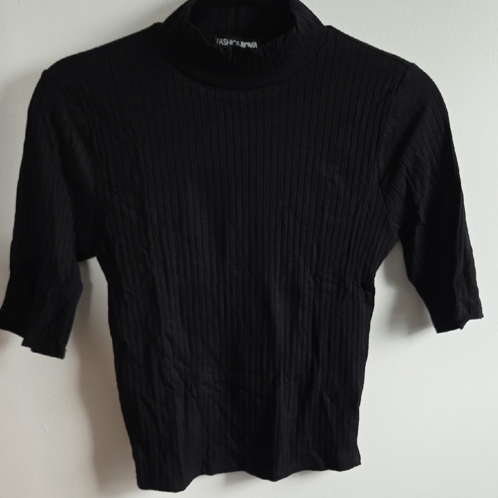 🌻4 For $20🌻Fashion Nova Black Ribbed Long Sleeve Top